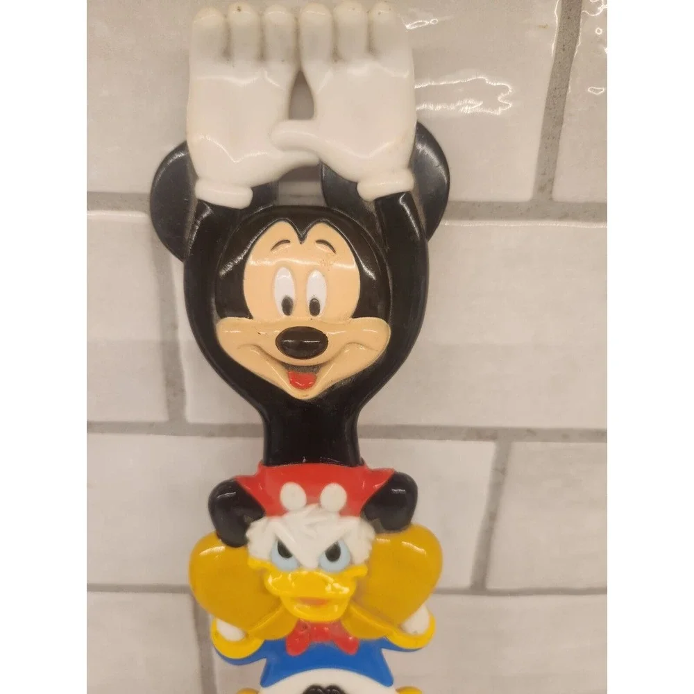 Vintage Walt Disney World Back Scratcher Goofy Donald Duck Mickey Mouse 15